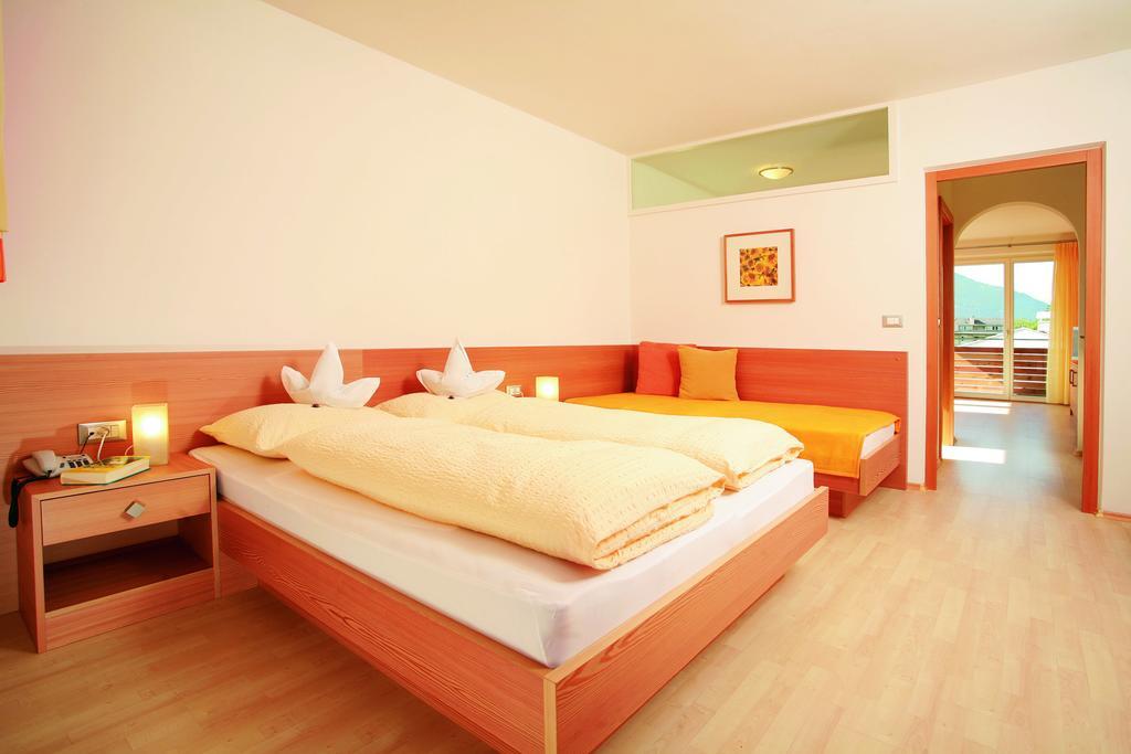 Hotel Haselried Tirolo Ruang foto