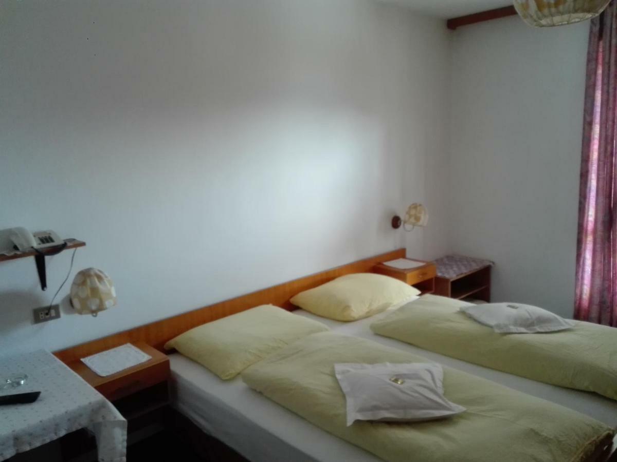 Hotel Haselried Tirolo Bagian luar foto