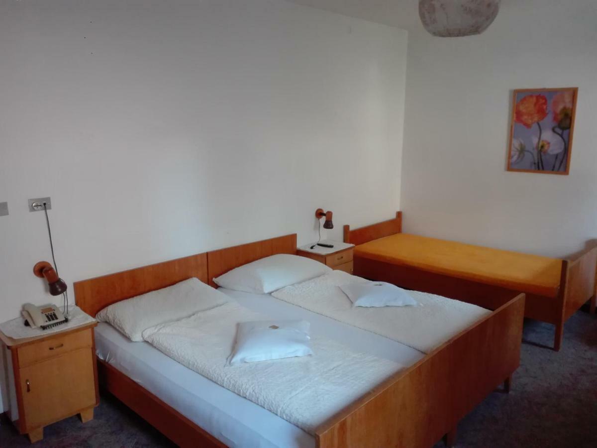 Hotel Haselried Tirolo Bagian luar foto