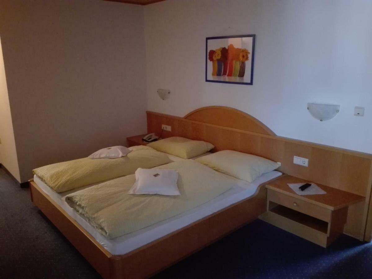 Hotel Haselried Tirolo Bagian luar foto